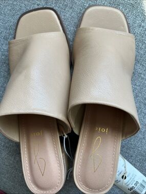 NWT❗️Joie OLYMPIA Size 9.5 Faux Leather 2” Block Heel Sandals